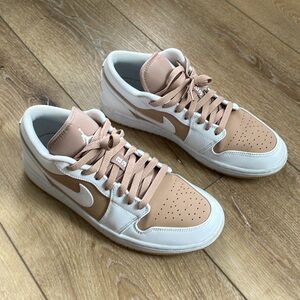 Jordan 1 low hemp white